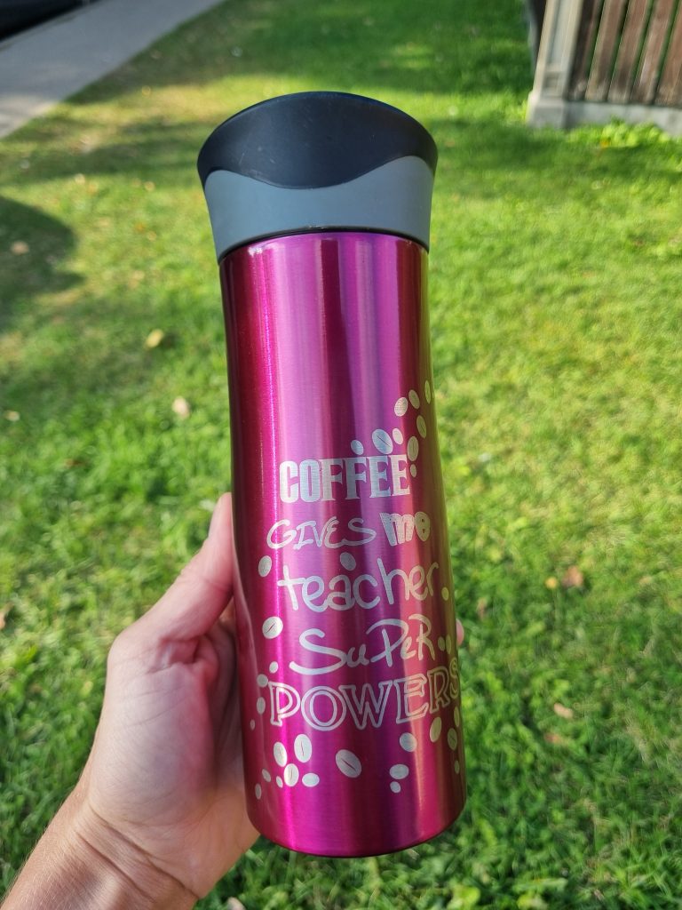 termokruze fuksijas roza ar gravejumu